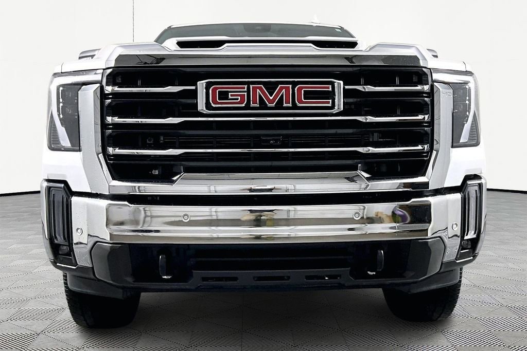 Used 2025 GMC Sierra 2500 SLT w/ SLT Premium Package AWD/4WD image 2