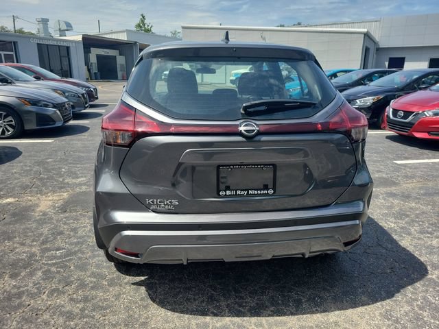 Certified 2025 Nissan Kicks Play S FWD image 5