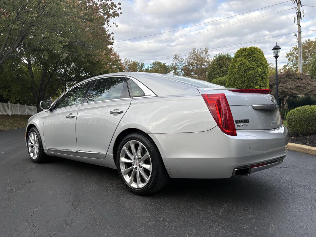 Used 2013 Cadillac XTS Luxury w/ Driver Awareness Package image 6