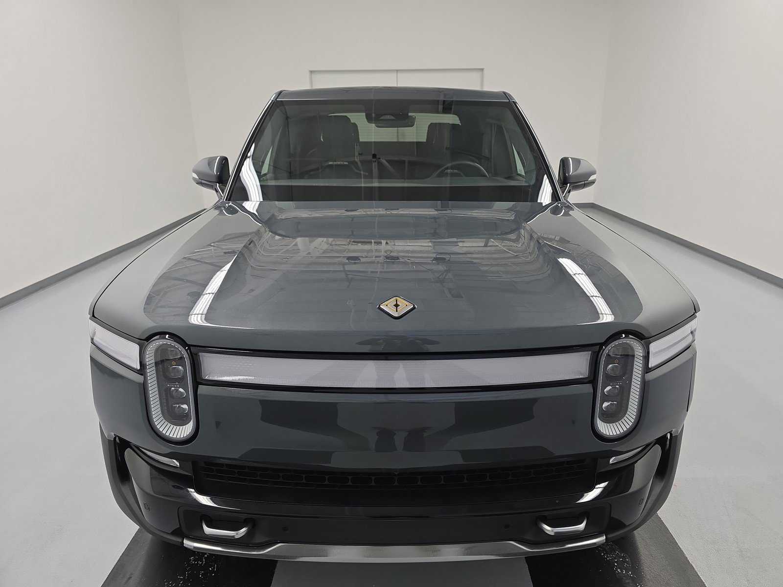 Used 2022 Rivian R1T Adventure image 8