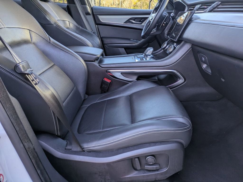 Used 2024 Jaguar F-PACE R-Dynamic S AWD/4WD image 27