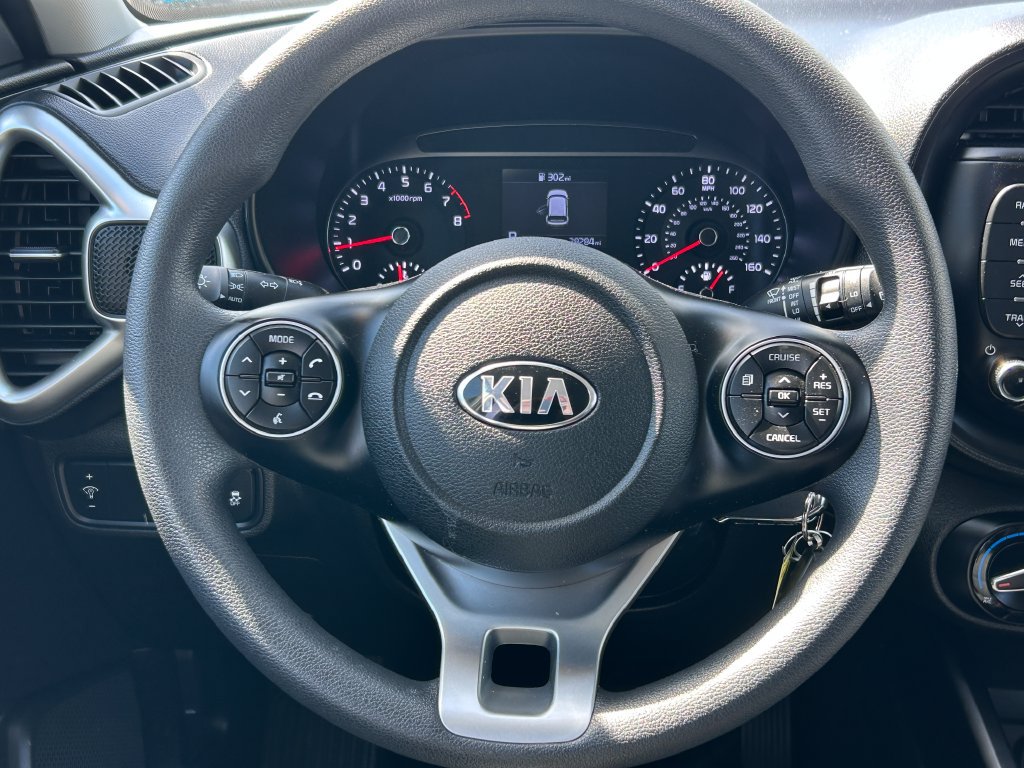 Used 2021 Kia Soul LX FWD image 17