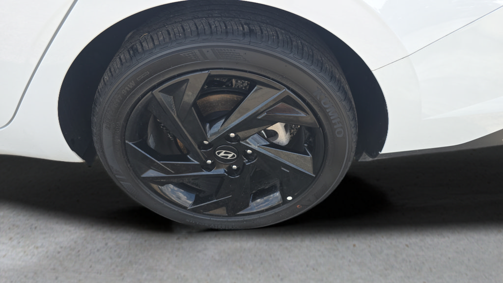 Certified 2026 Hyundai Elantra Sport FWD image 29