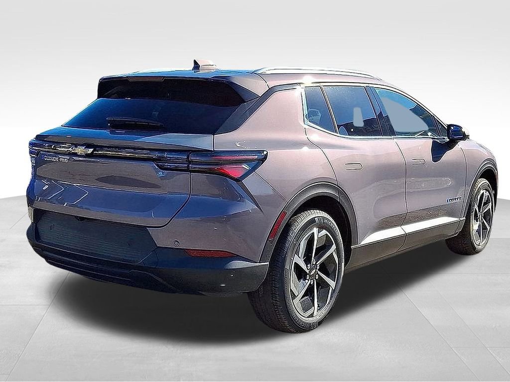 New 2026 Chevrolet Equinox EV LT image 4