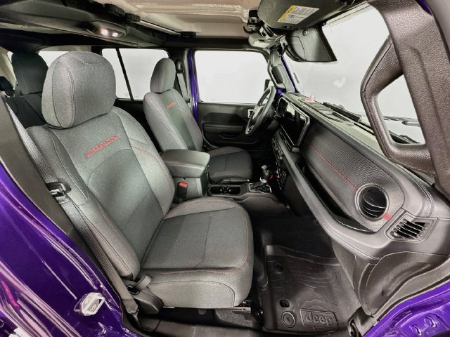 Used 2026 Jeep Wrangler Unlimited Rubicon w/ Safety Group AWD/4WD image 31
