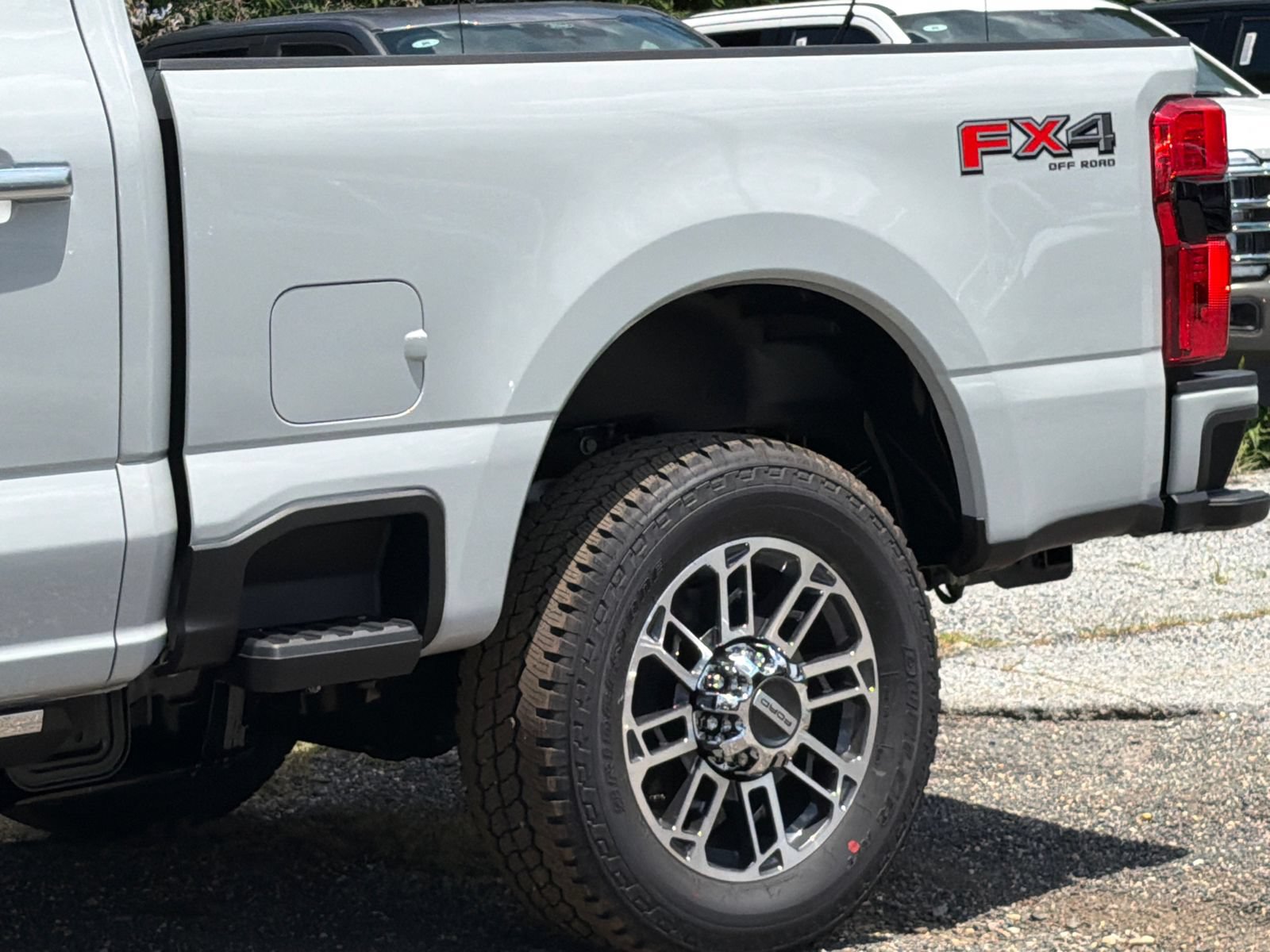 New 2026 Ford F250 Platinum w/ Platinum Plus Package AWD/4WD image 6