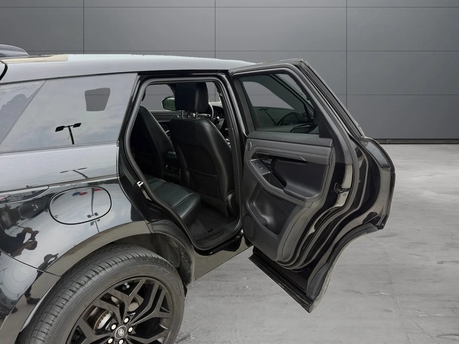 Used 2020 Land Rover Range Rover Evoque SE AWD/4WD image 20