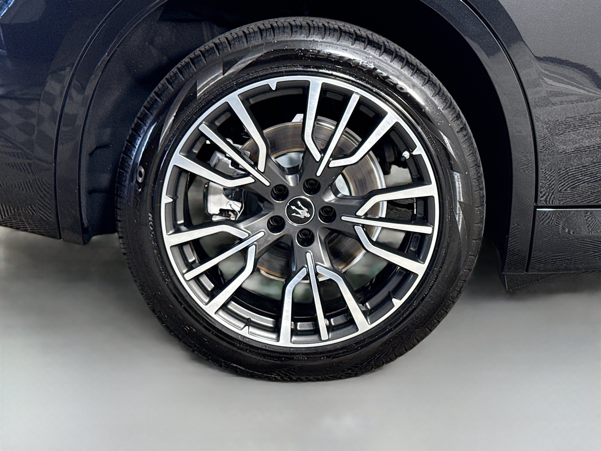 Used 2025 Maserati Grecale GT AWD/4WD image 33
