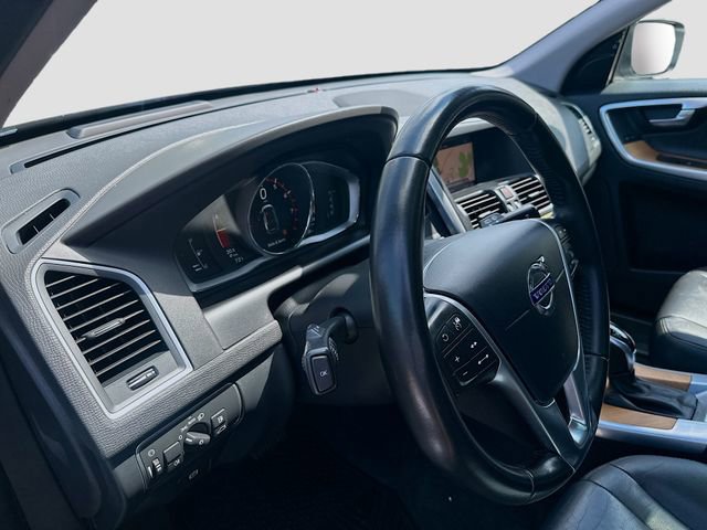 Used 2017 Volvo XC60 T5 Inscription w/ Advanced Package AWD/4WD image 10