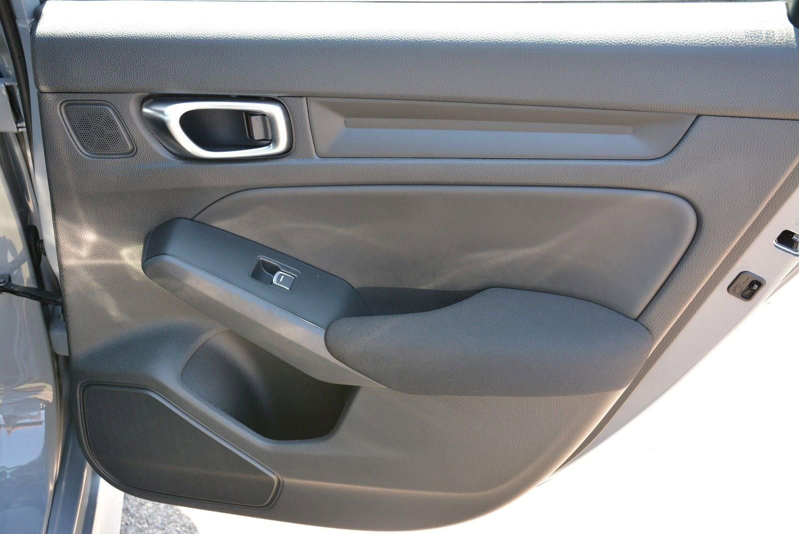 Used 2025 Honda Civic Sport image 17