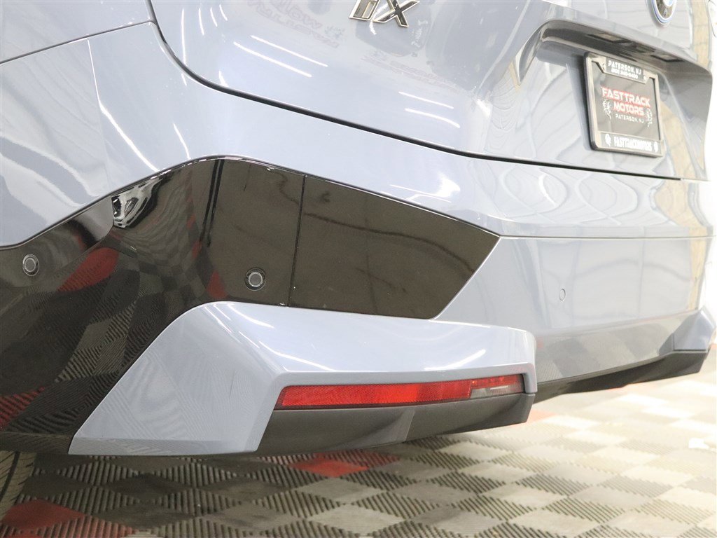 Used 2023 BMW iX M60 w/ Executive Package AWD/4WD image 7