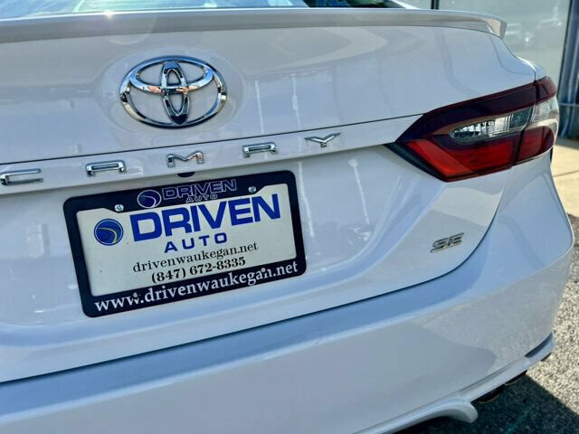 Used 2023 Toyota Camry SE FWD image 10