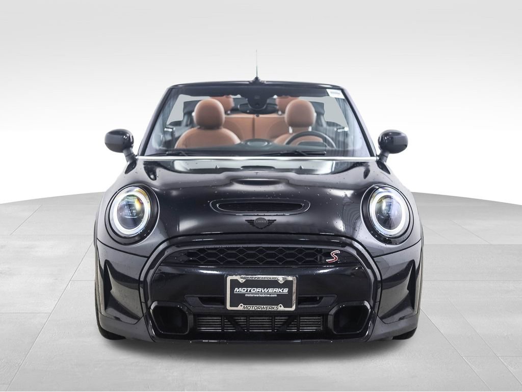 Used 2023 MINI Cooper S w/ Signature Upholstery Package image 8