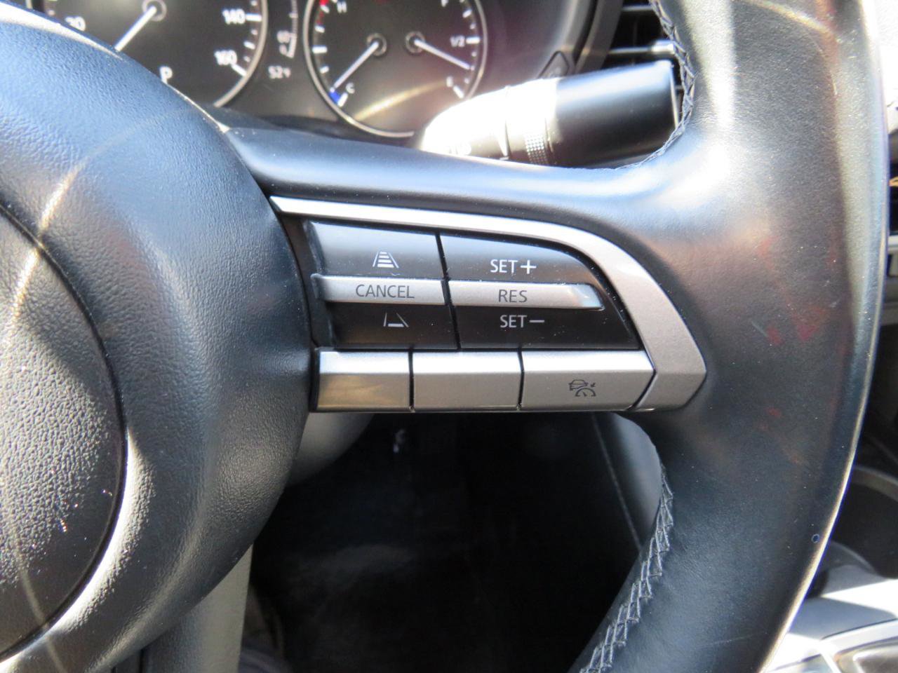 Used 2021 MAZDA MAZDA3 s image 25