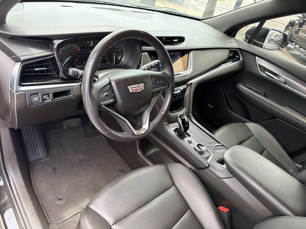 Used 2022 Cadillac XT6 Luxury FWD image 19