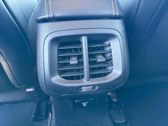 Used 2018 Jeep Cherokee Latitude Plus FWD image 16