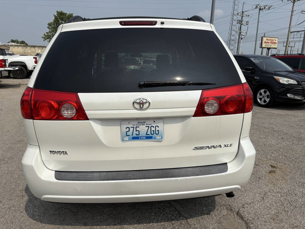 Used 2010 Toyota Sienna image 10