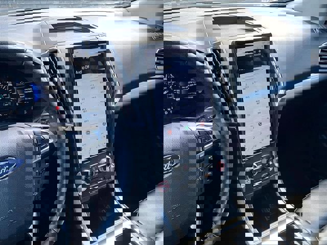 Used 2024 Ford Edge SEL AWD/4WD image 8