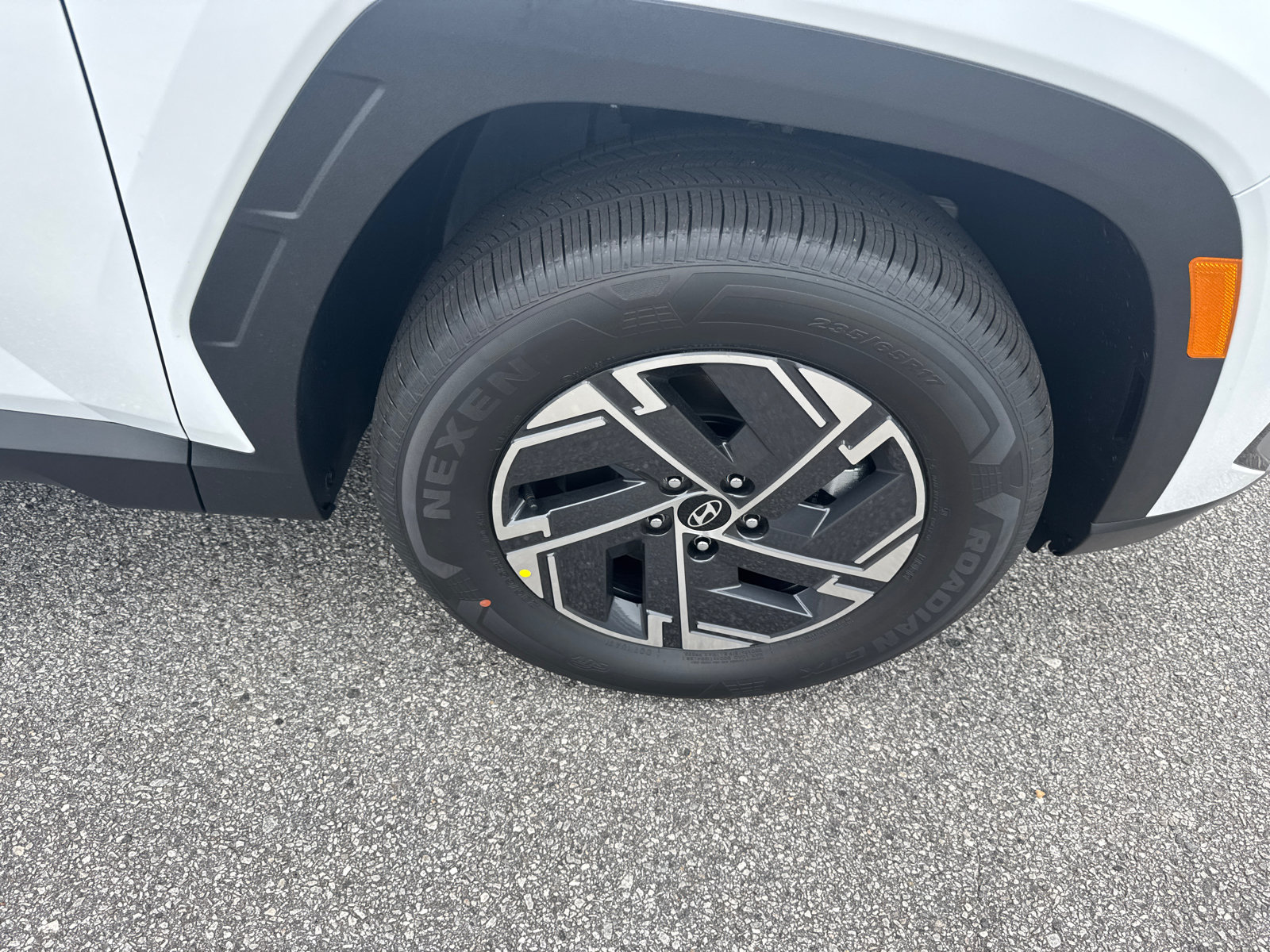New 2026 Hyundai Tucson Blue SE AWD/4WD image 13
