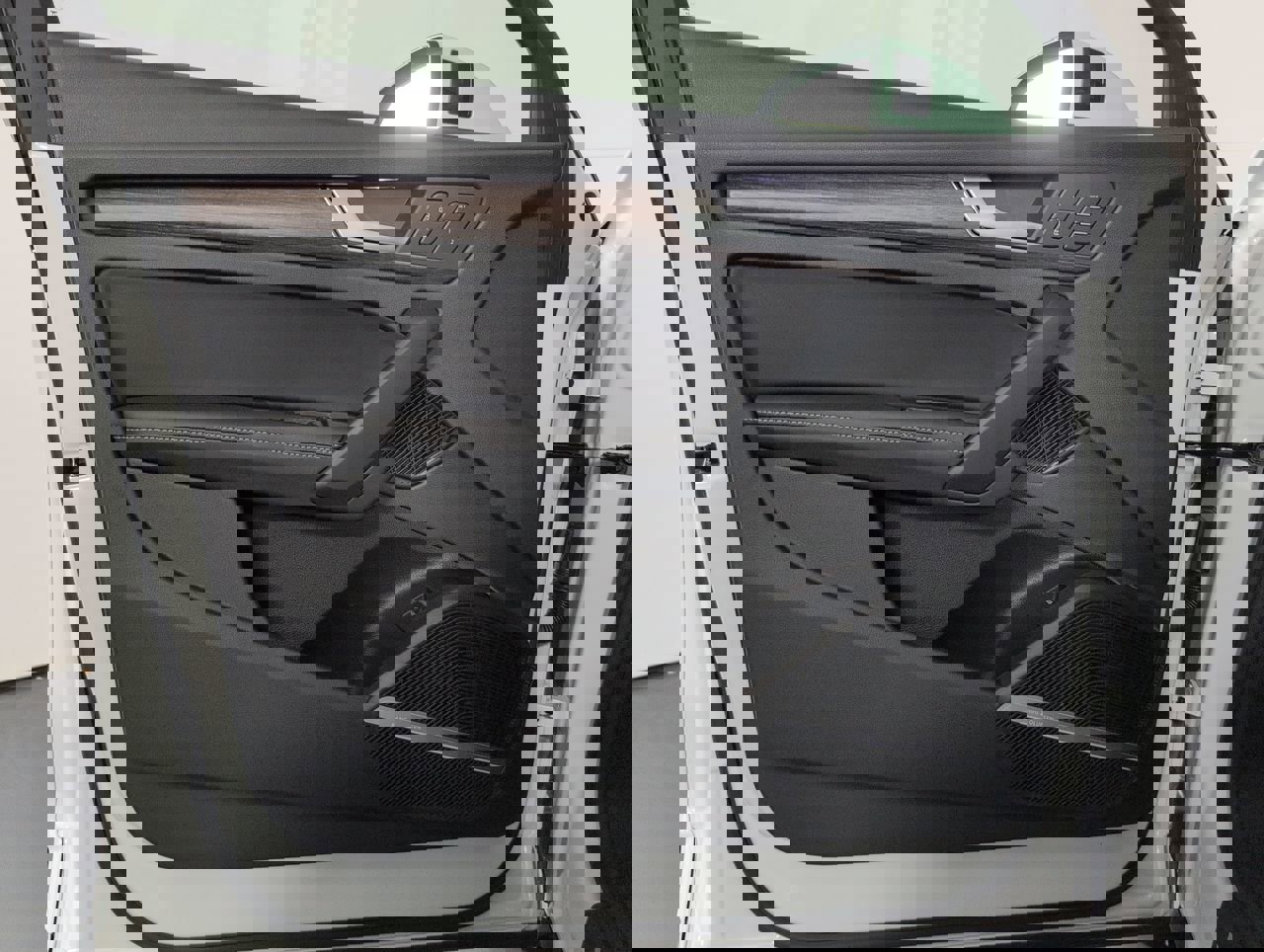 Certified 2025 Audi Q5 2.0T Premium Plus w/ Premium Plus Package image 20