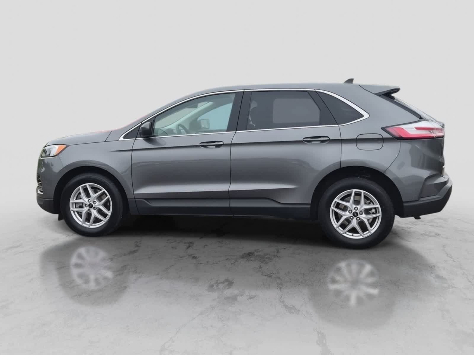 Used 2024 Ford Edge SEL w/ Convenience Package AWD/4WD image 5