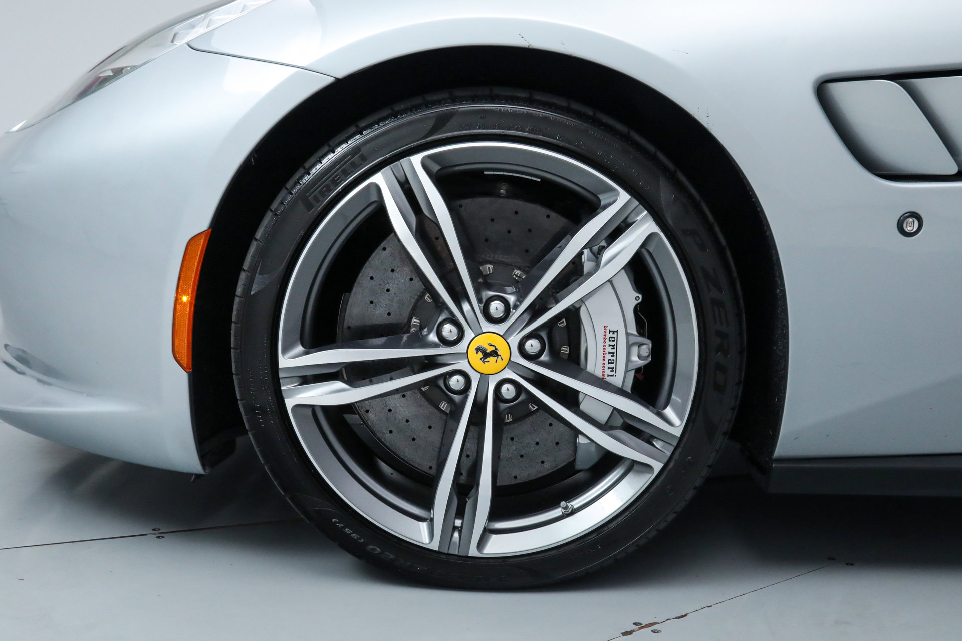 Certified 2018 Ferrari GTC4Lusso image 36