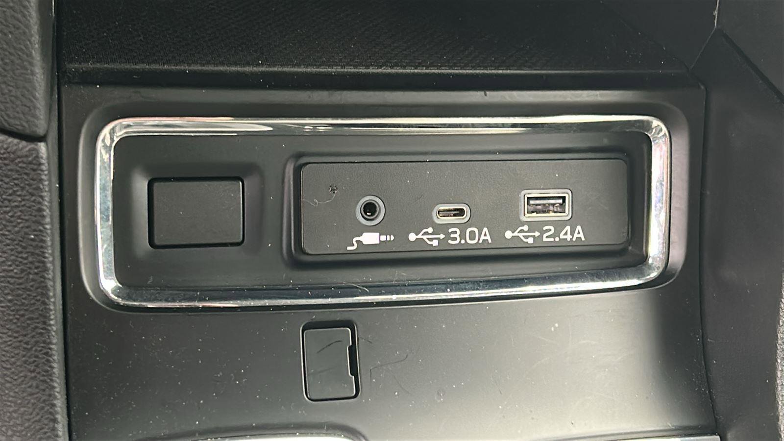 Certified 2025 Subaru Ascent Premium image 22