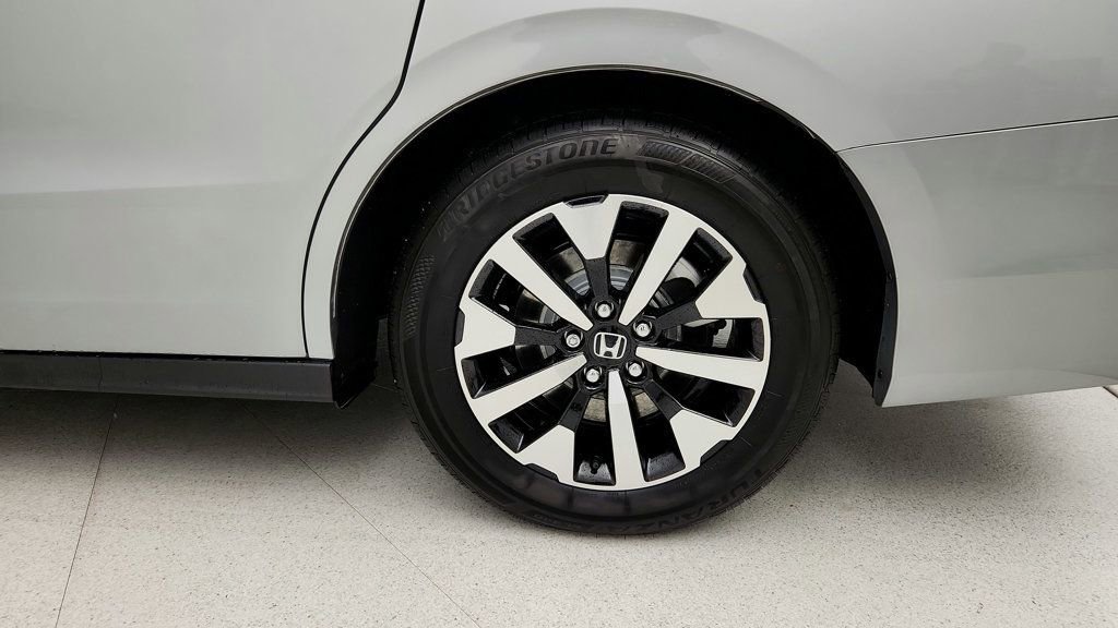 Used 2025 Honda Odyssey EX-L image 9