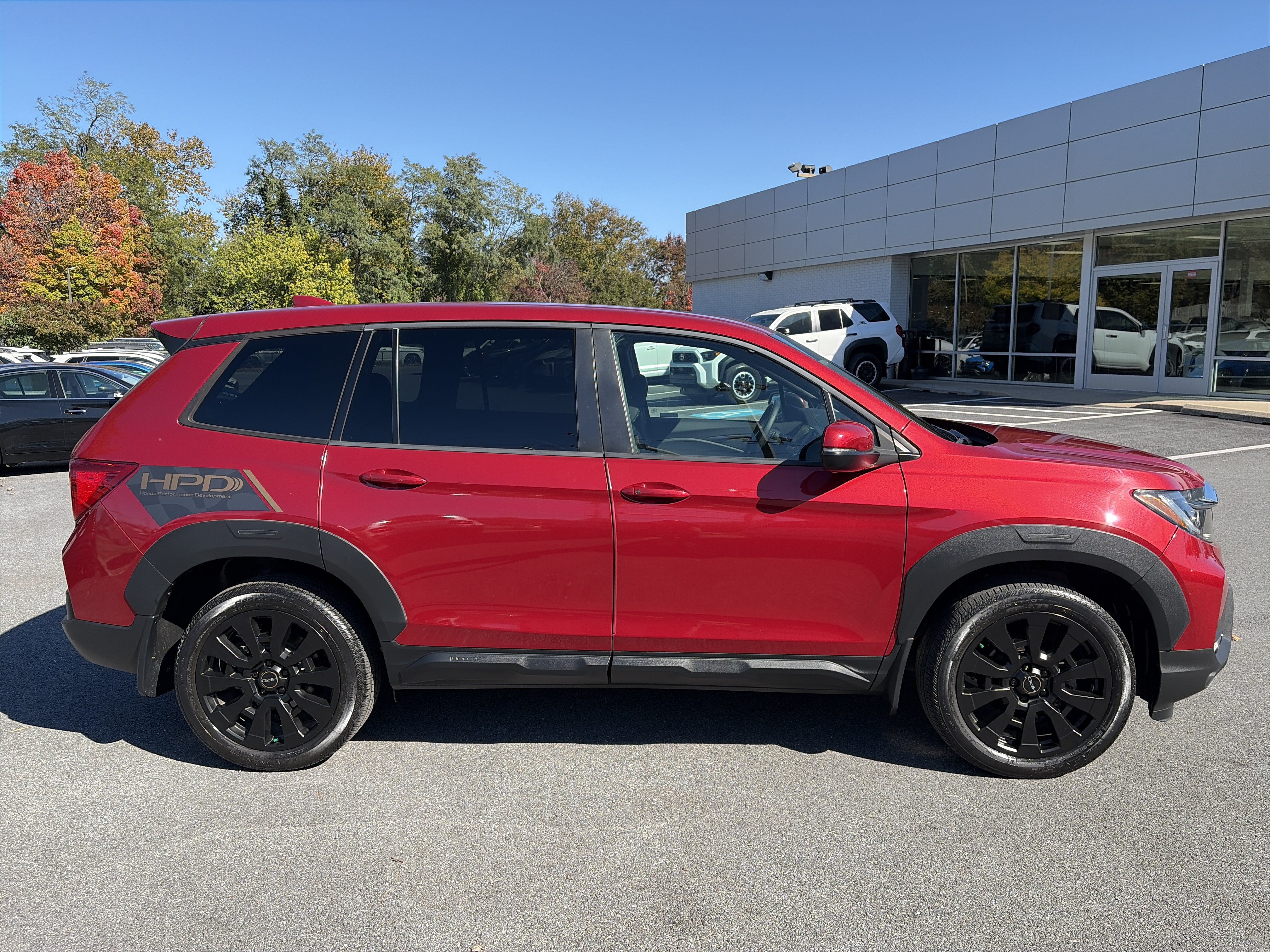 Used 2023 Honda Passport EX-L image 6