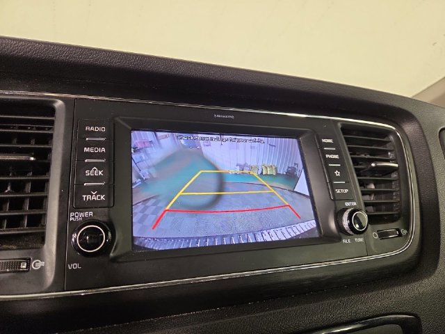 Used 2020 Kia Sedona EX FWD image 20