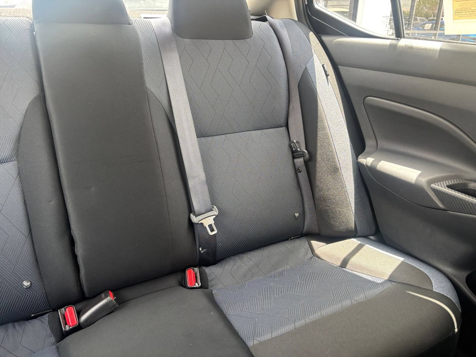 Used 2025 Nissan Versa SV FWD image 35