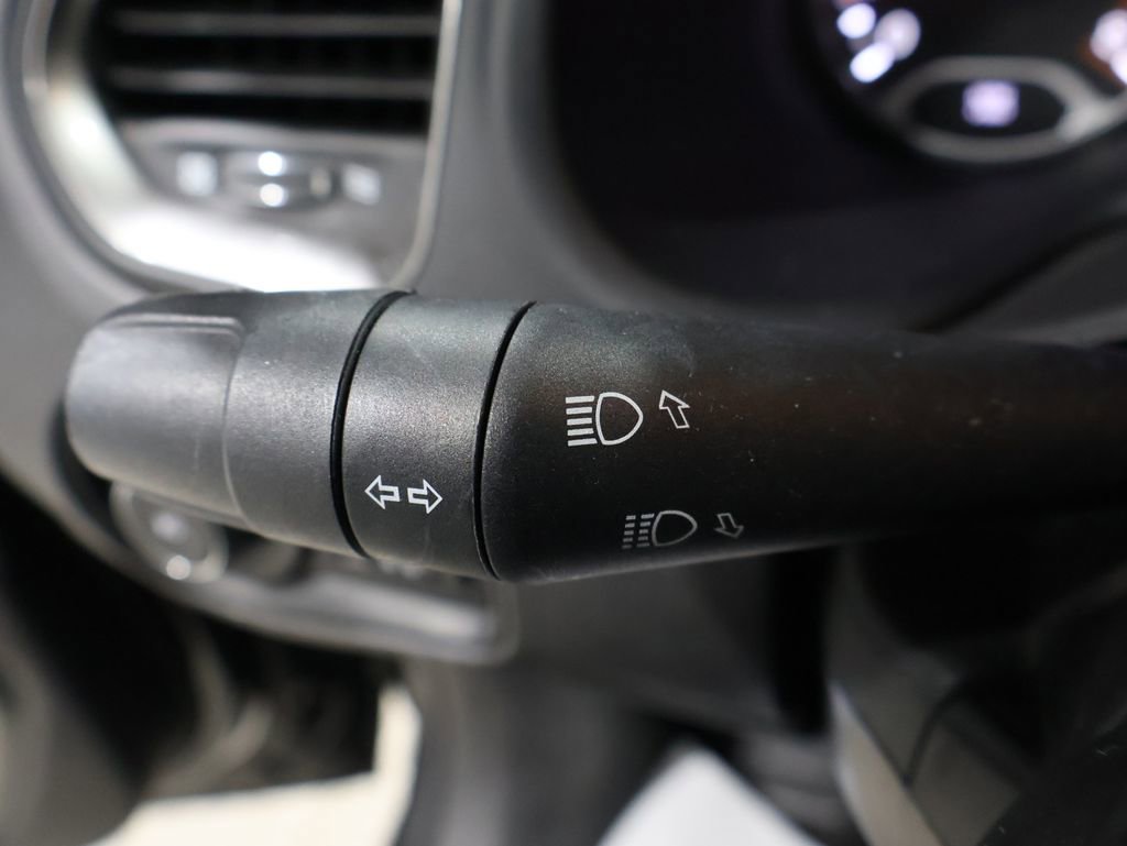 Used 2020 Jeep Renegade Limited image 41