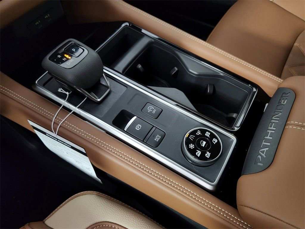 New 2026 Nissan Pathfinder Platinum AWD/4WD image 24