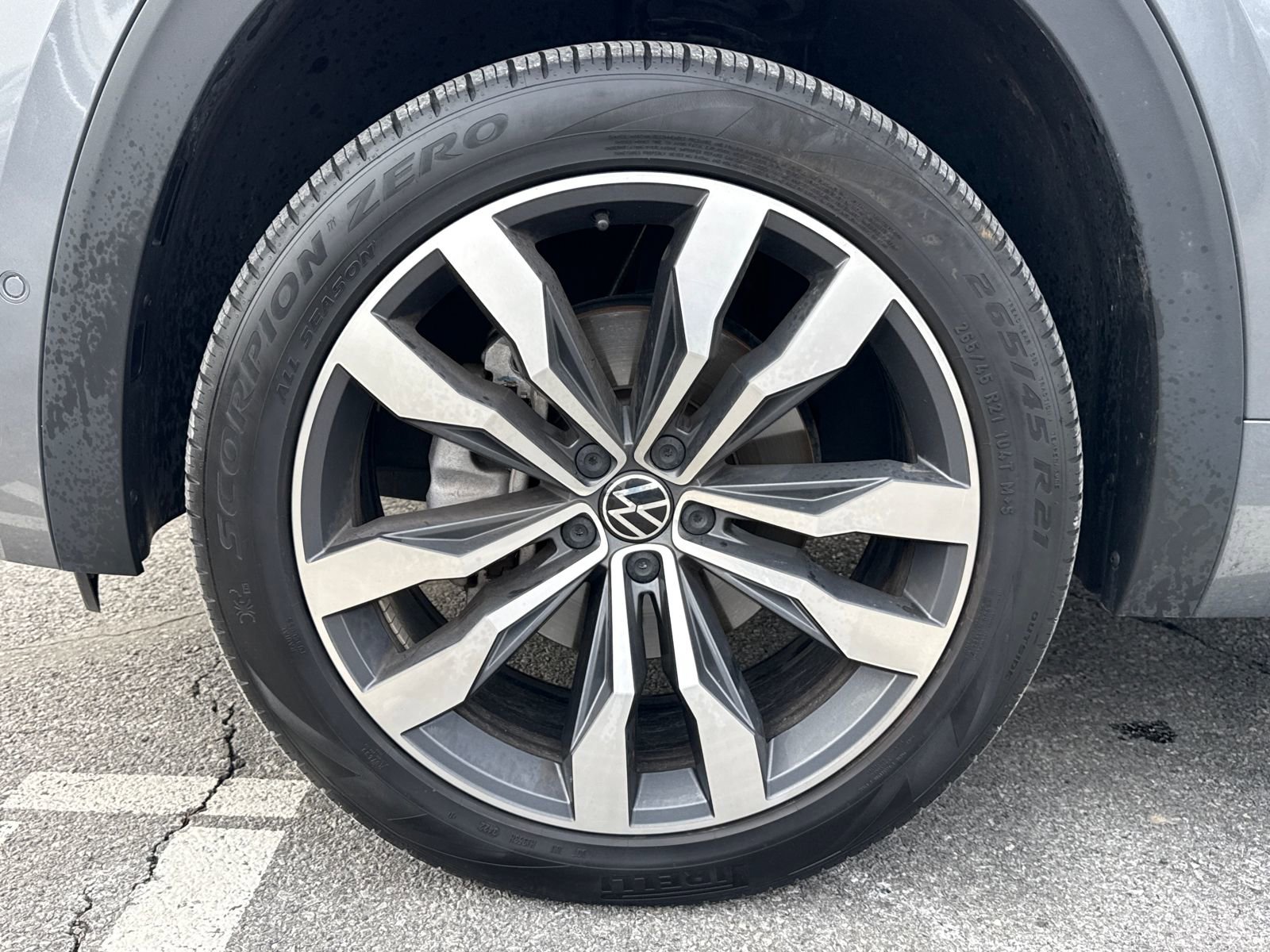 Used 2023 Volkswagen Atlas SEL Premium image 10