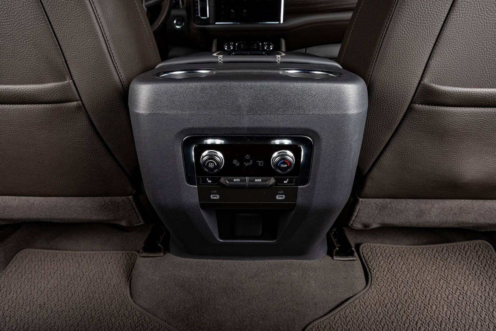 Used 2023 GMC Yukon Denali image 33