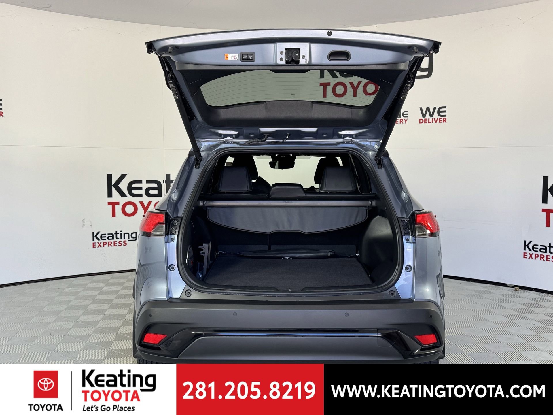 Used 2025 Toyota Corolla Cross AWD Hybrid w/ Convenience Package image 17