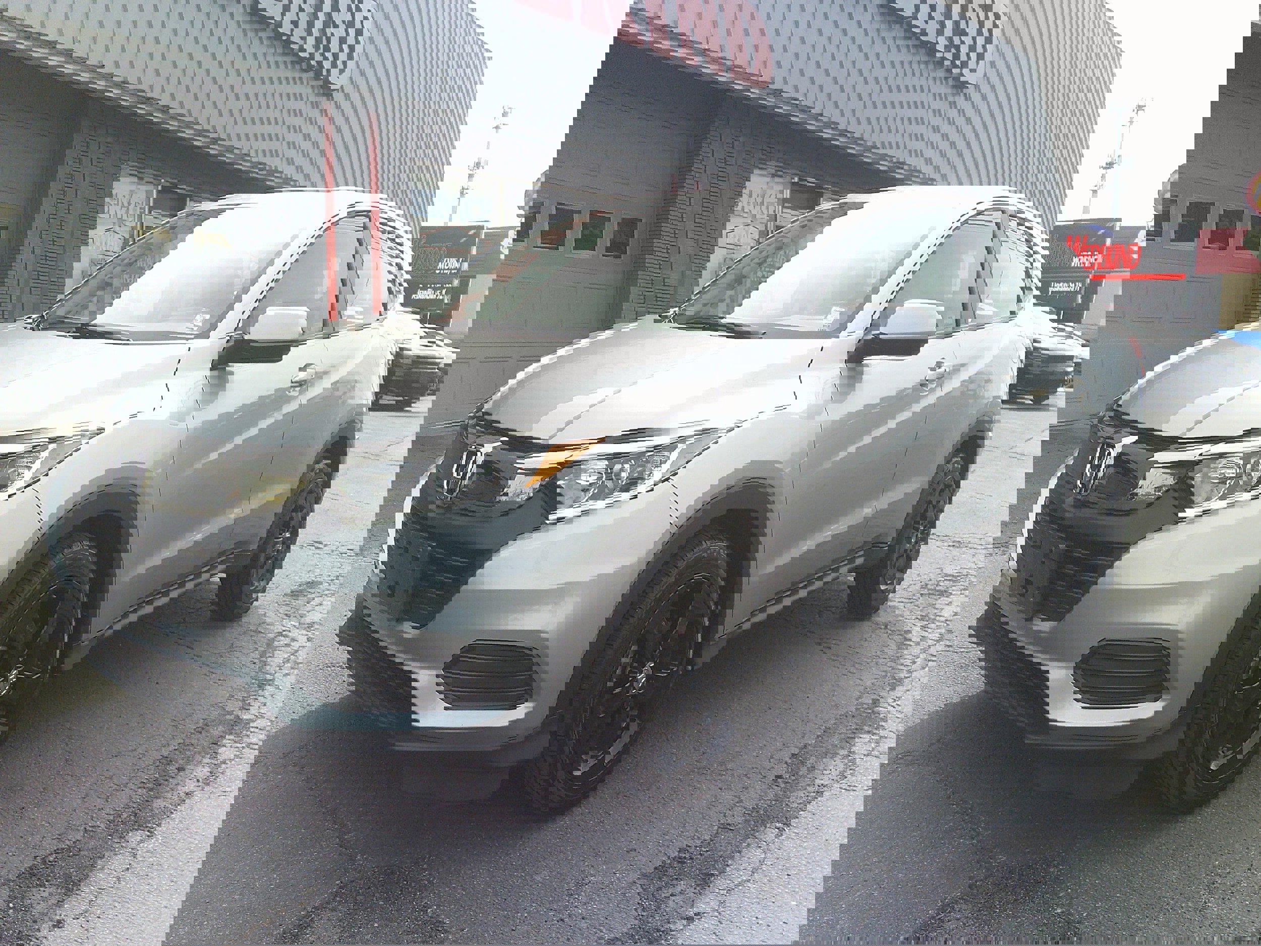 Used 2019 Honda HR-V LX image 11