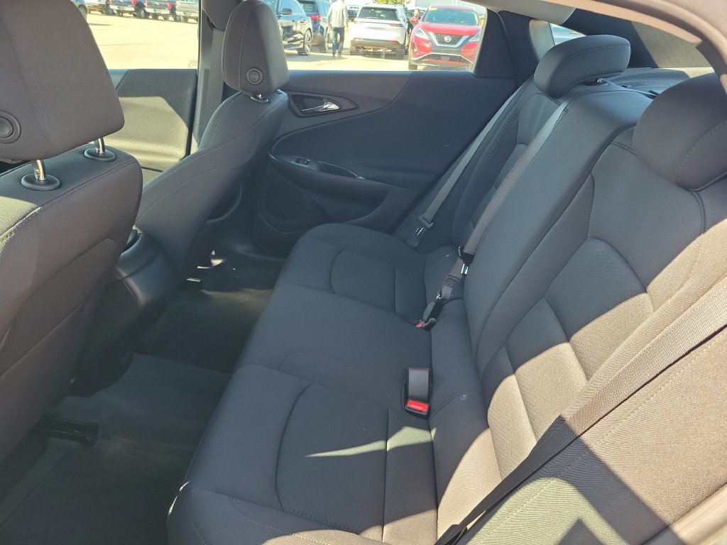Used 2024 Chevrolet Malibu LS FWD image 25