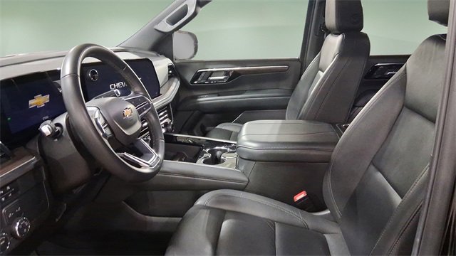 Used 2025 Chevrolet Tahoe LT image 9