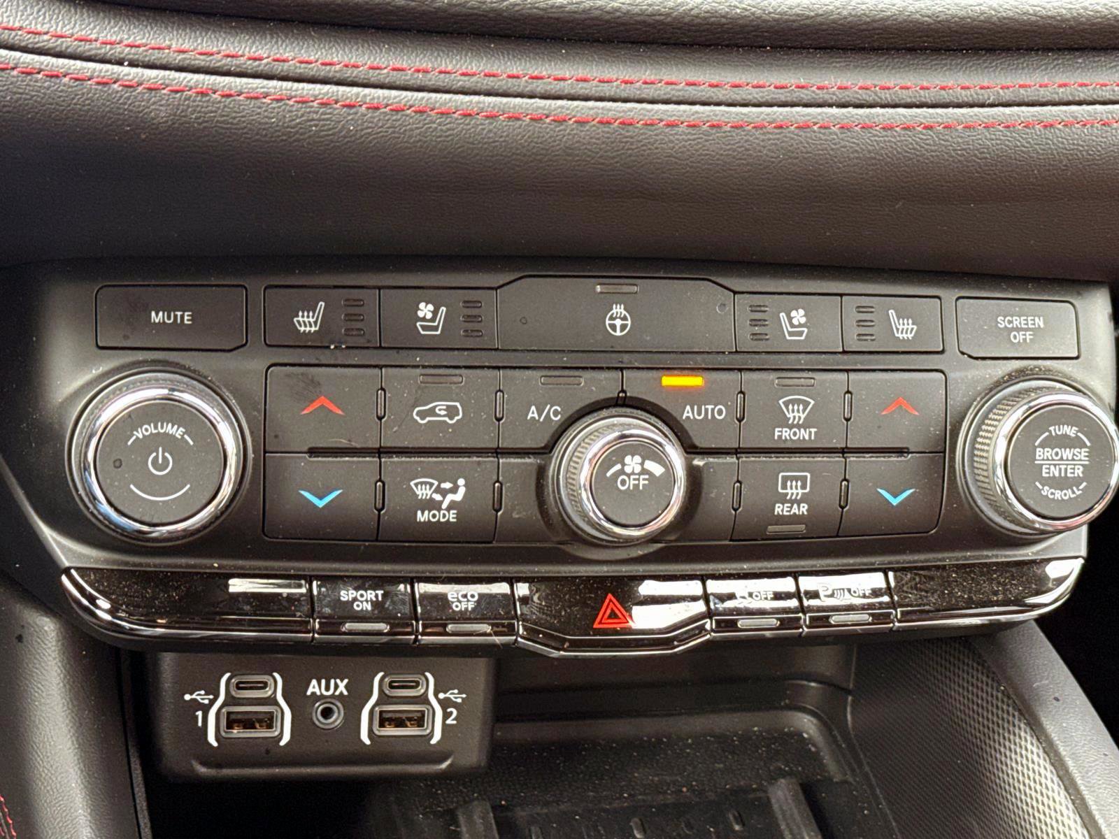 Used 2025 Dodge Durango R/T image 23