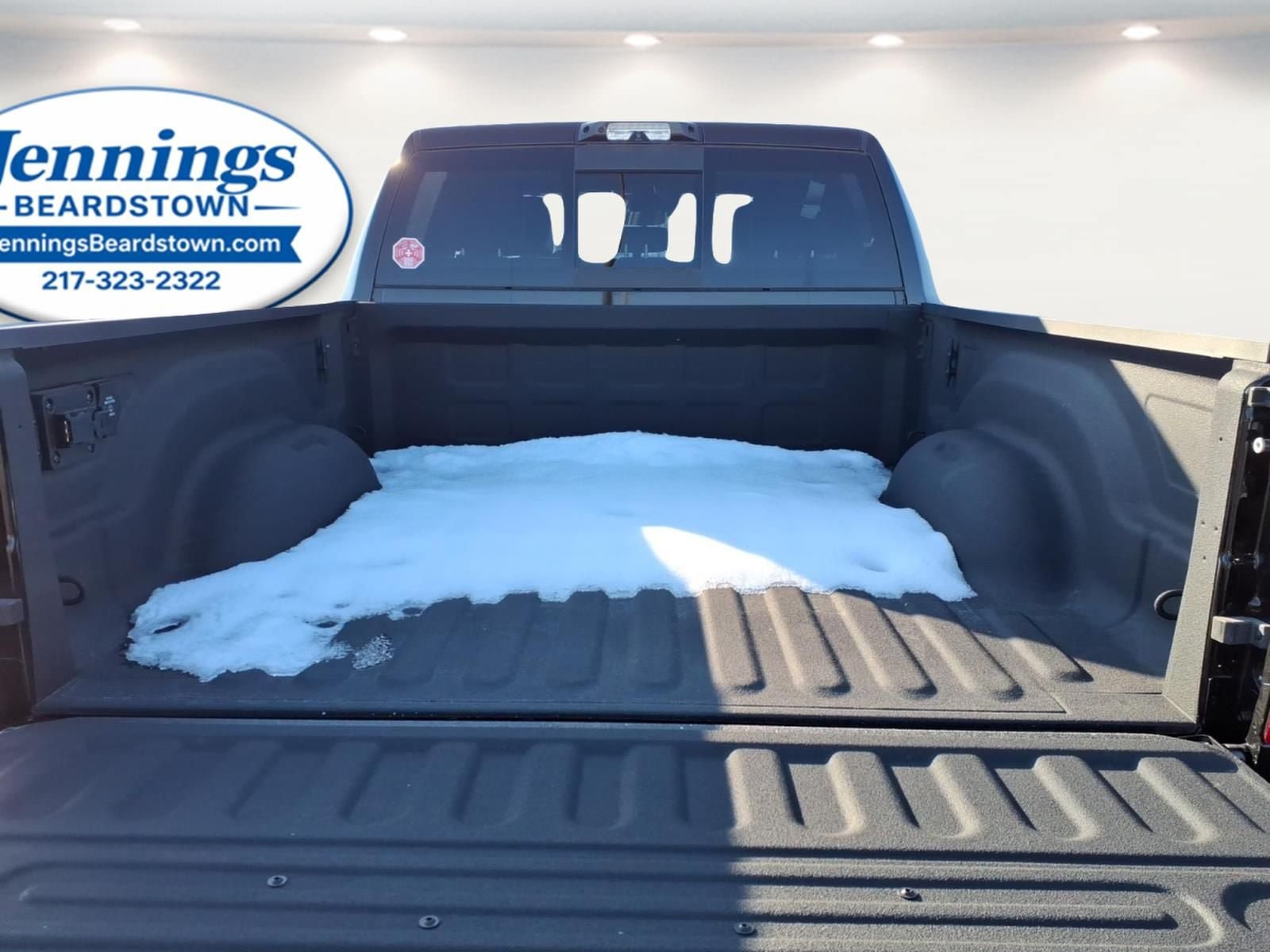 Used 2025 RAM 3500 Laramie AWD/4WD image 5