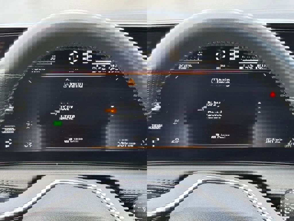 Used 2023 Nissan Ariya FWD image 3