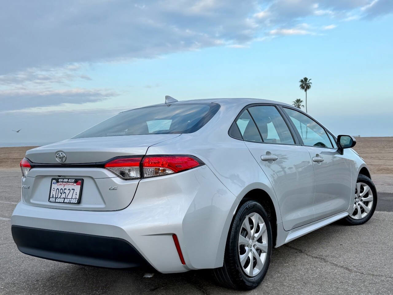 Used 2025 Toyota Corolla LE image 4