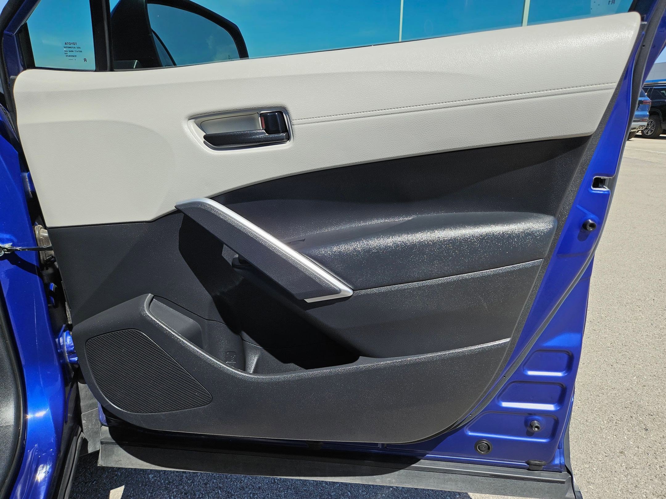 Used 2024 Toyota Corolla Cross LE image 29