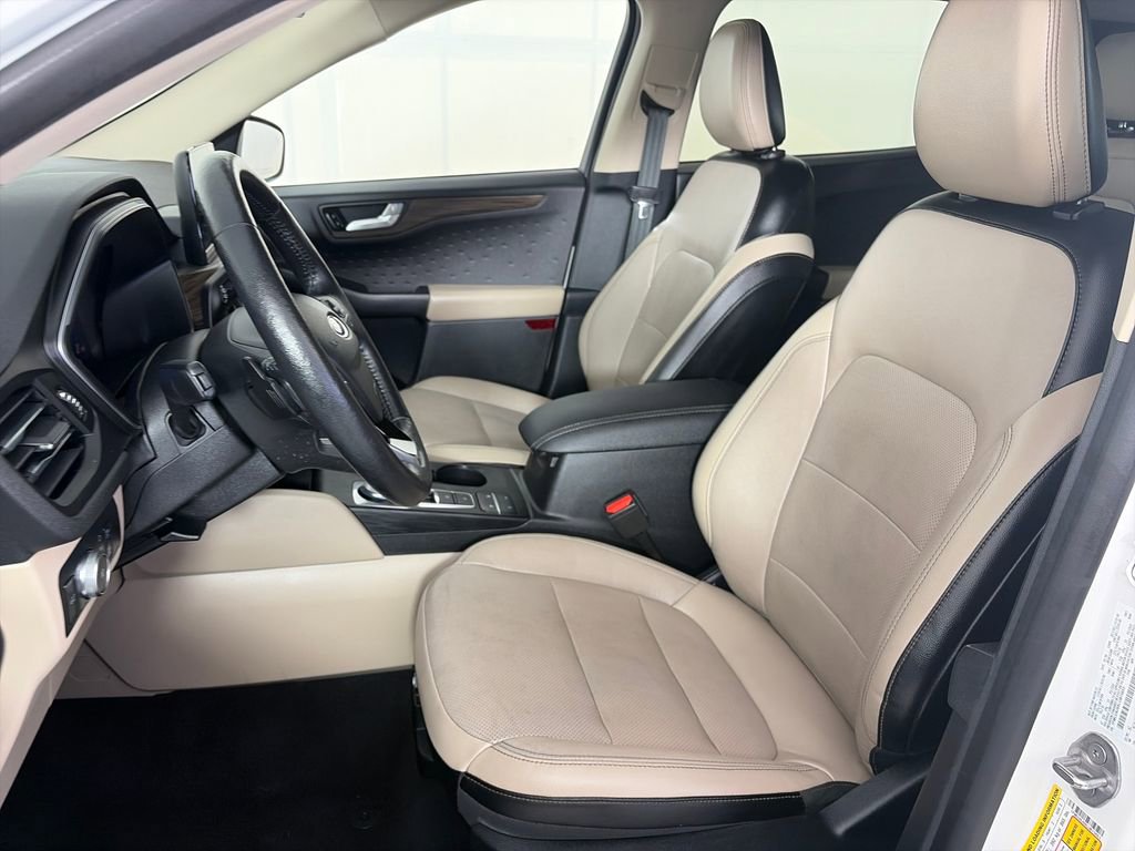 Certified 2020 Ford Escape Titanium image 11