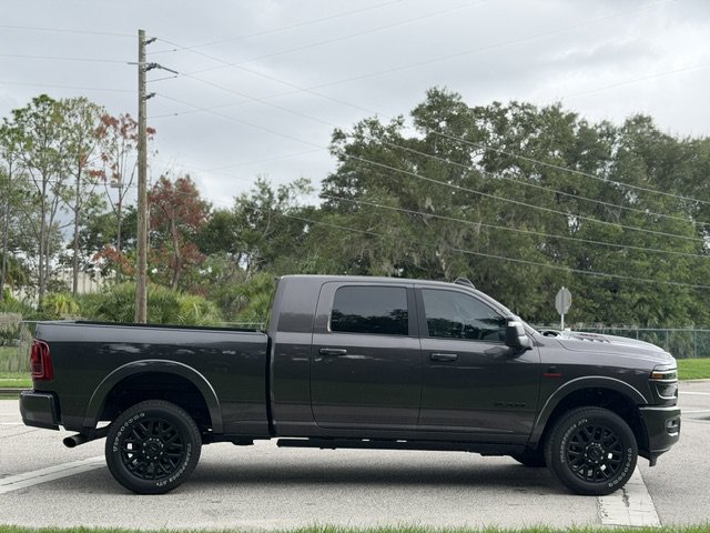 Used 2025 RAM 2500 Limited AWD/4WD image 6
