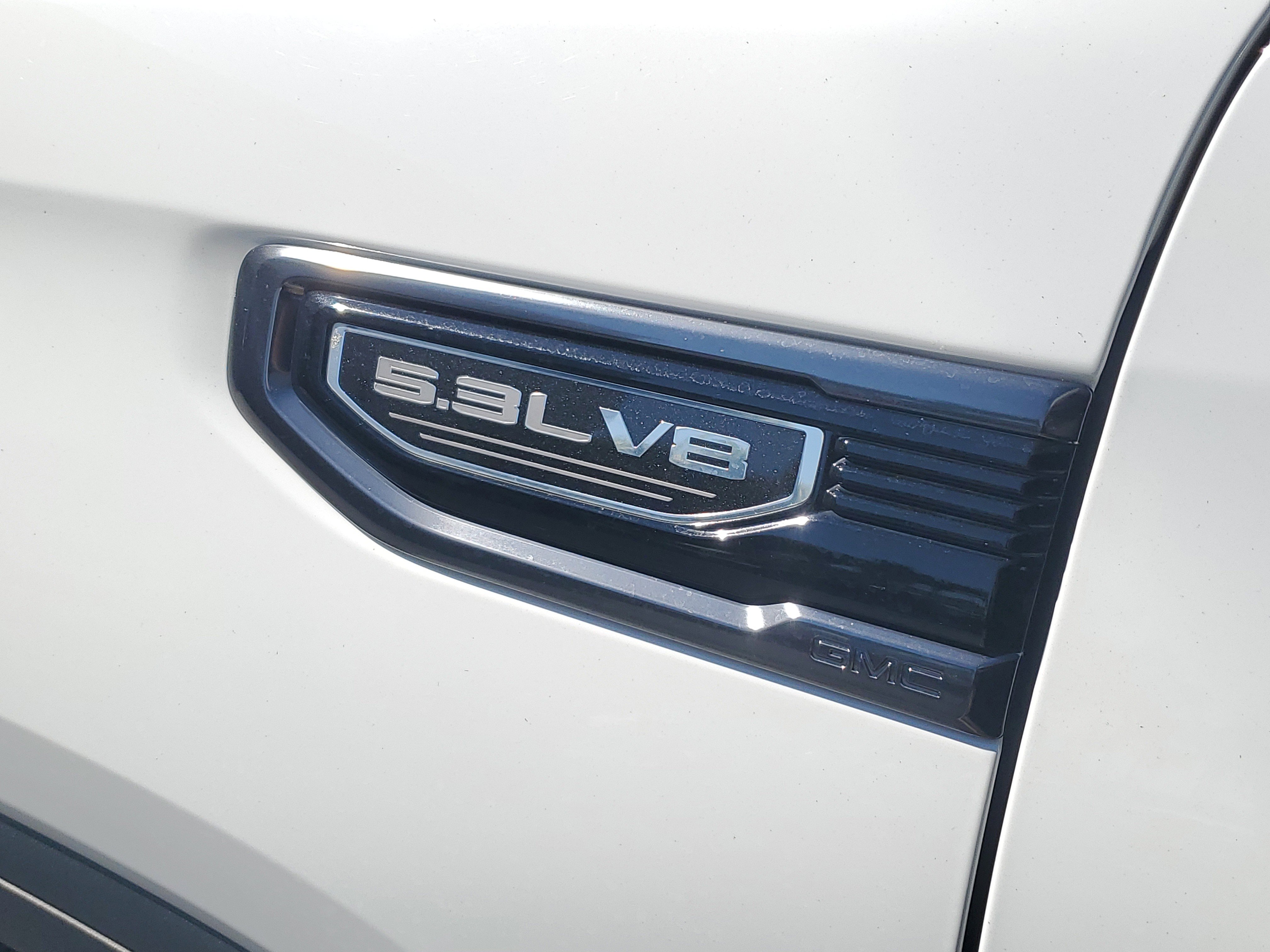 Used 2021 GMC Sierra 1500 AT4 w/ AT4 Value Package image 4