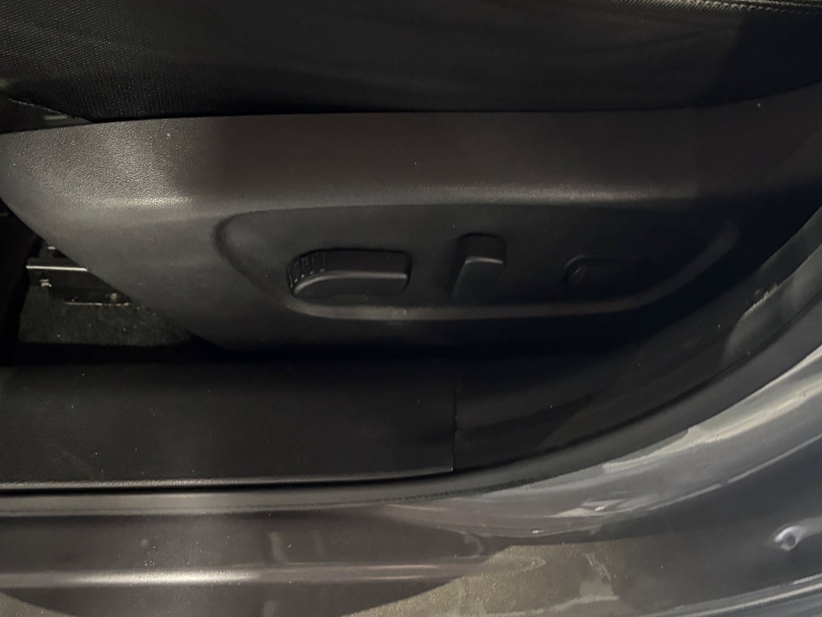 Used 2019 Nissan Rogue SV w/ Premium Package AWD/4WD image 25