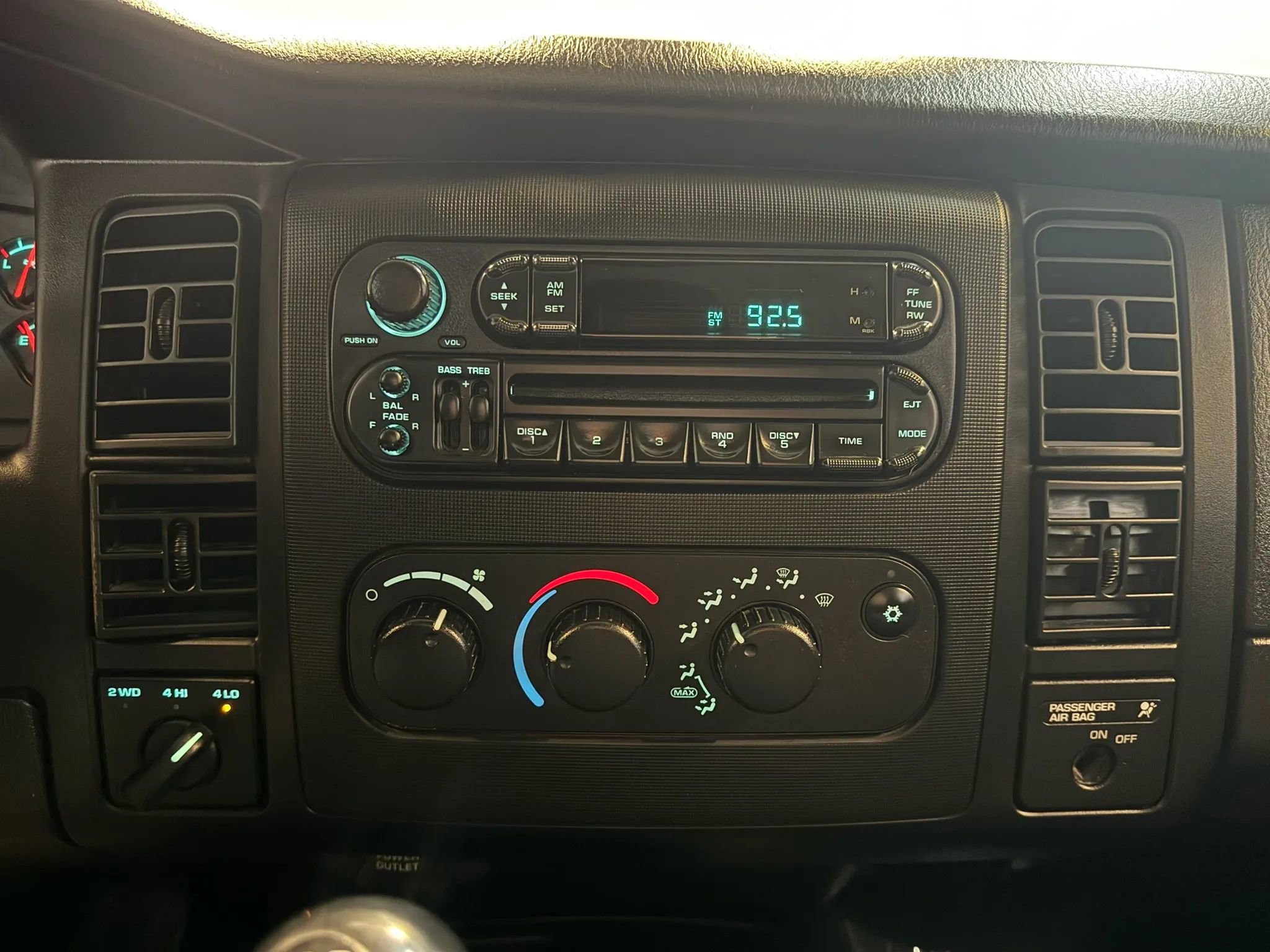 Used 2002 Dodge Dakota Sport image 15