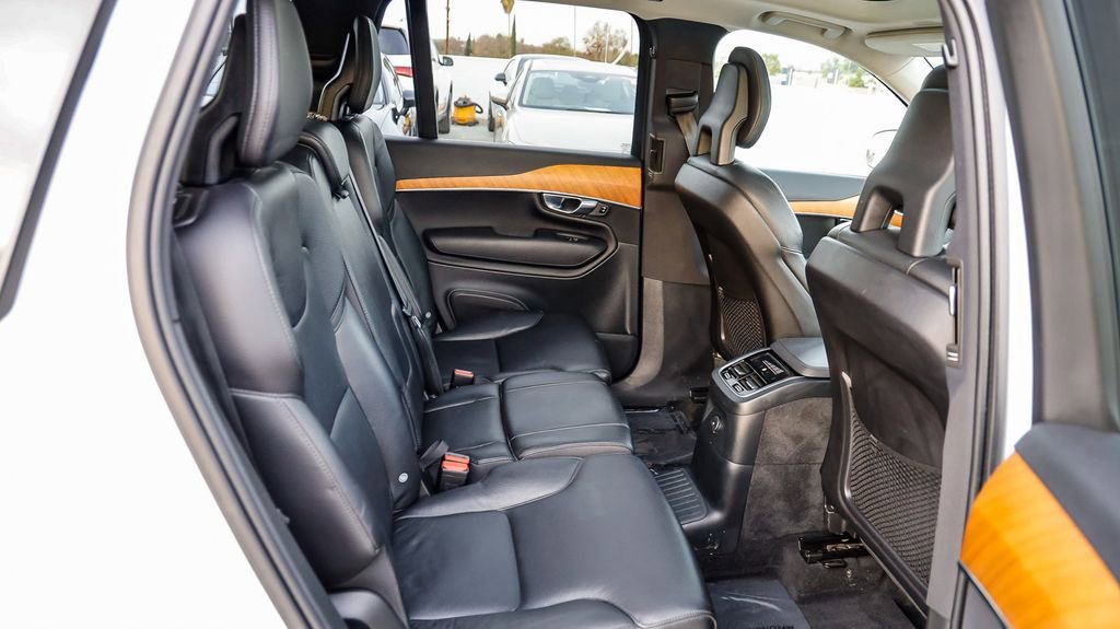 Used 2021 Volvo XC90 T8 Inscription Expression w/ Protection Package Premier image 20